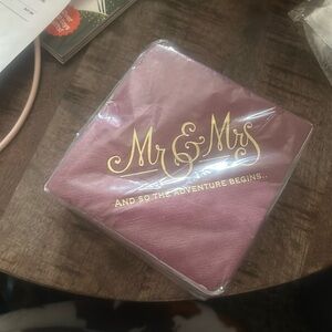 Maroon wedding napkins